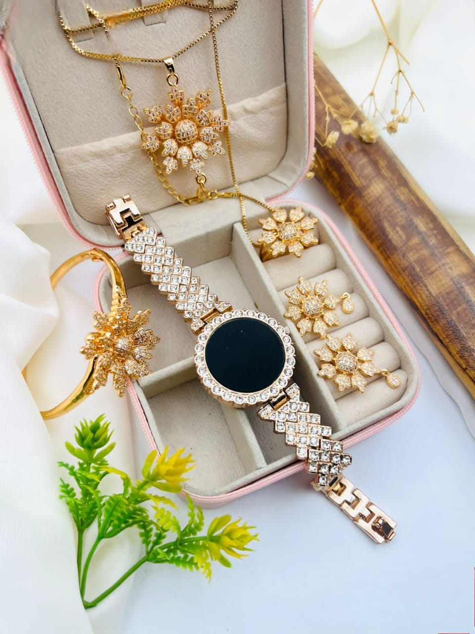GIFT SET (G.F1) COLLECTION 🎁  LED JEWELRY WATCH WITH COMPLETE ZIRCON COMBO SET ❤ WITH ORGANISED JEWELRY BOX